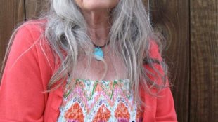 Grey hair granny @ Aloha Tube